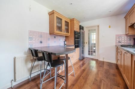 1334867-5-689603d...