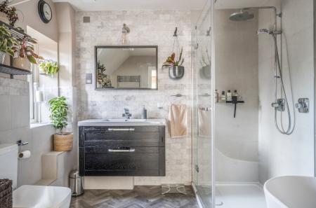 1348020-25-68b5ca...