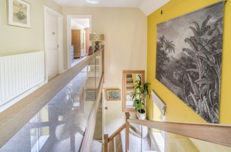 1348020-30-68b5ca...