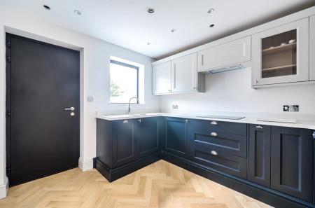 1339575-9-689ddef...