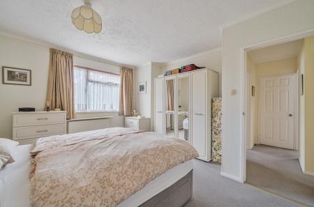 1363180-24-68e7be...