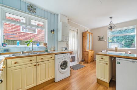 1363180-10-68e7bb...