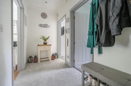 1373110-1-6904dbf...