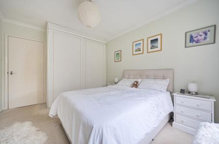 1375227-39-690b2a...