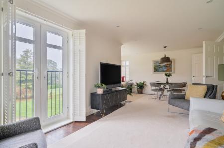 1375630-17-690dc6...