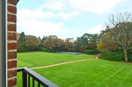 1375630-16-690dc6...