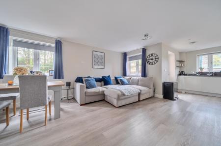 1375600-15-69145e...