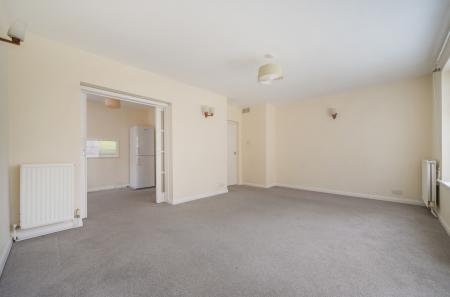 1375093-4-690894c...