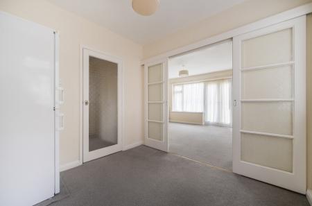 1375093-22-690894...