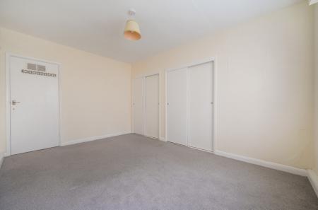 1375093-8-6908952...