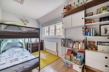 1384343-14-6925b1...