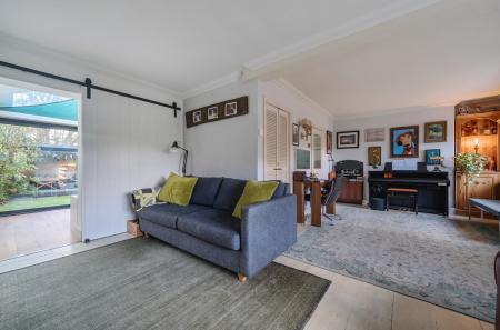 1384343-35-692867...