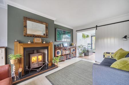 1384343-10-6925b1...