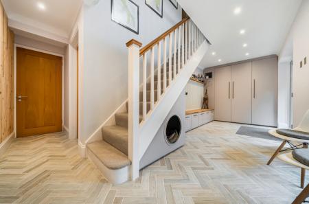 1387259-16-693868...