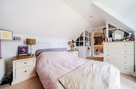 1396847-9-6965019...