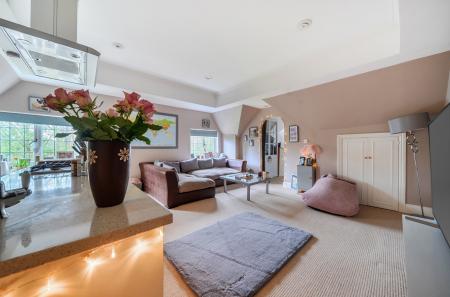 1396847-2-6965015...