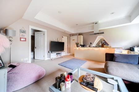 1396847-1-6965014...