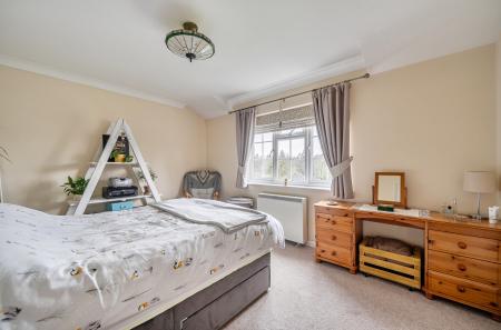 1398021-16-6967ae...