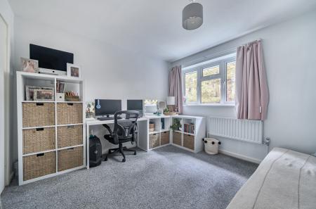 1398119-4-696a600...