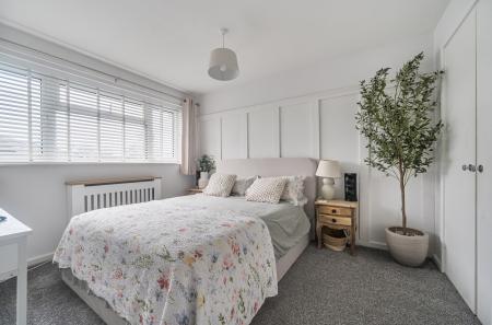 1398119-3-696a5ff...