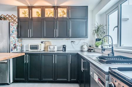 1398119-6-696a603...