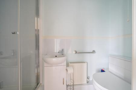 1401372-8-696e3f8...