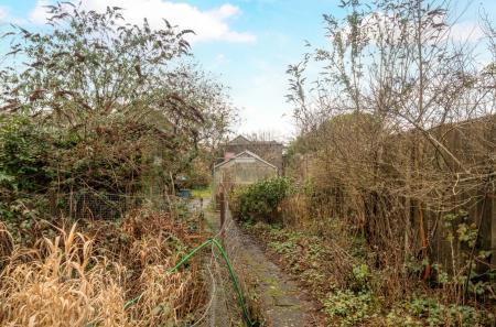 1399938-4-696f58b...