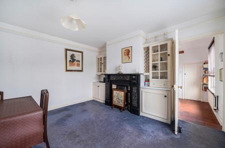 1399938-12-696f59...