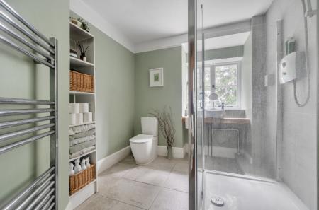 1400647-6-696e1b7...