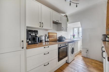 1400647-11-696e20...