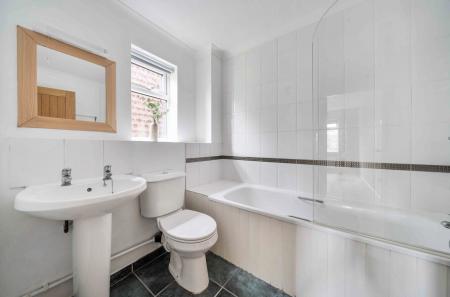 1401715-8-6978b51...