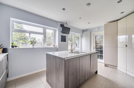 1402766-10-69820b...