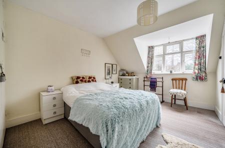 1409056-17-698b40...