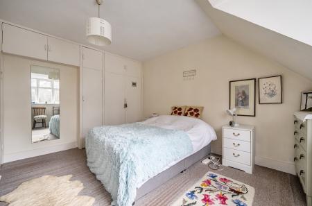 1409056-18-698b40...