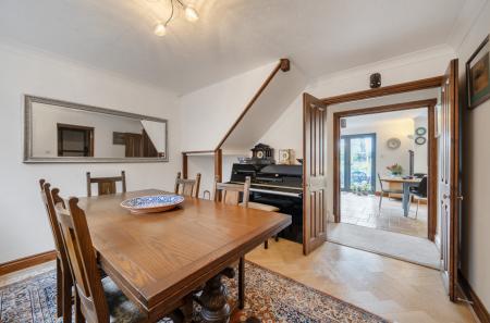 1396697-9-697cc0d...