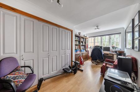 1396697-12-697cc0...