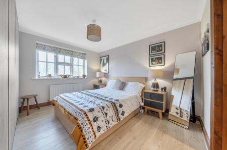 1396697-18-697cc2...