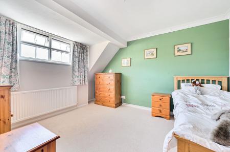 1353792-12-68ce90...