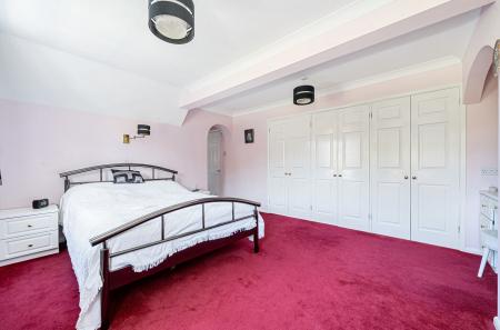 1353792-13-68ce90...