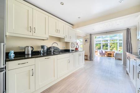 1353792-2-68ce8f6...