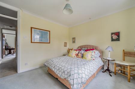 1422789-8-69aaf7c...