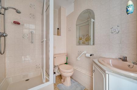 1422789-12-69aaf8...