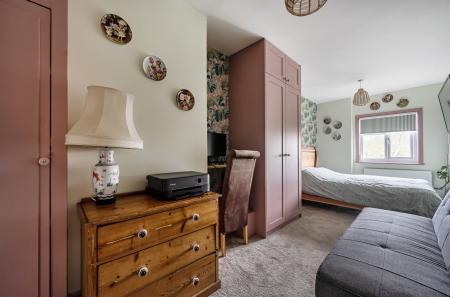 1422000-13-69aaaf...