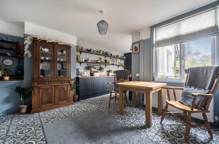 1422000-23-69aaaf...