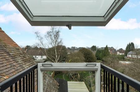 1422000-8-69aaaeb...