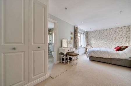 1423477-20-69b050...