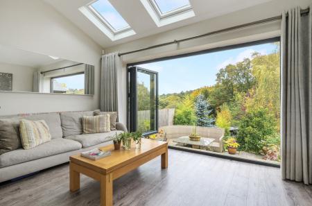 1370236-27-68f224...