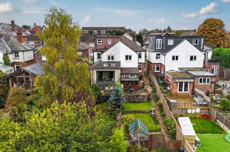 1370236-DJI_20251...