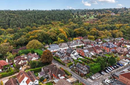 1370236-DJI_20251...