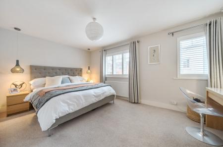 1370236-13-68f222...